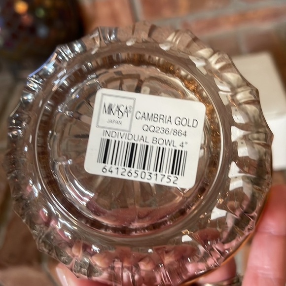NIB Mikasa Cambria Gold Individual 4" Gold Trimmed Bowl - Picture 5 of 6